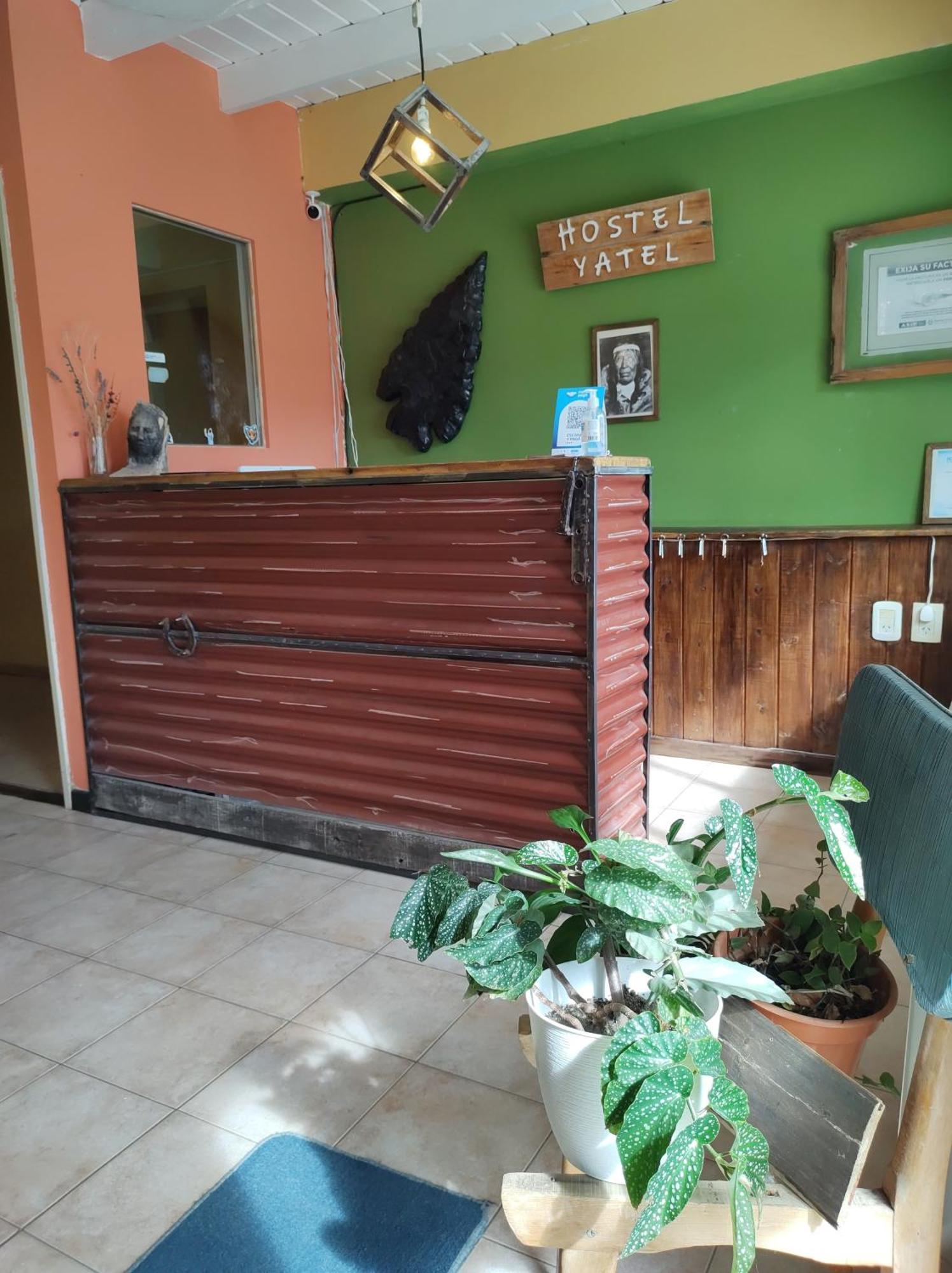 Hostel Yatel El Calafate Extérieur photo