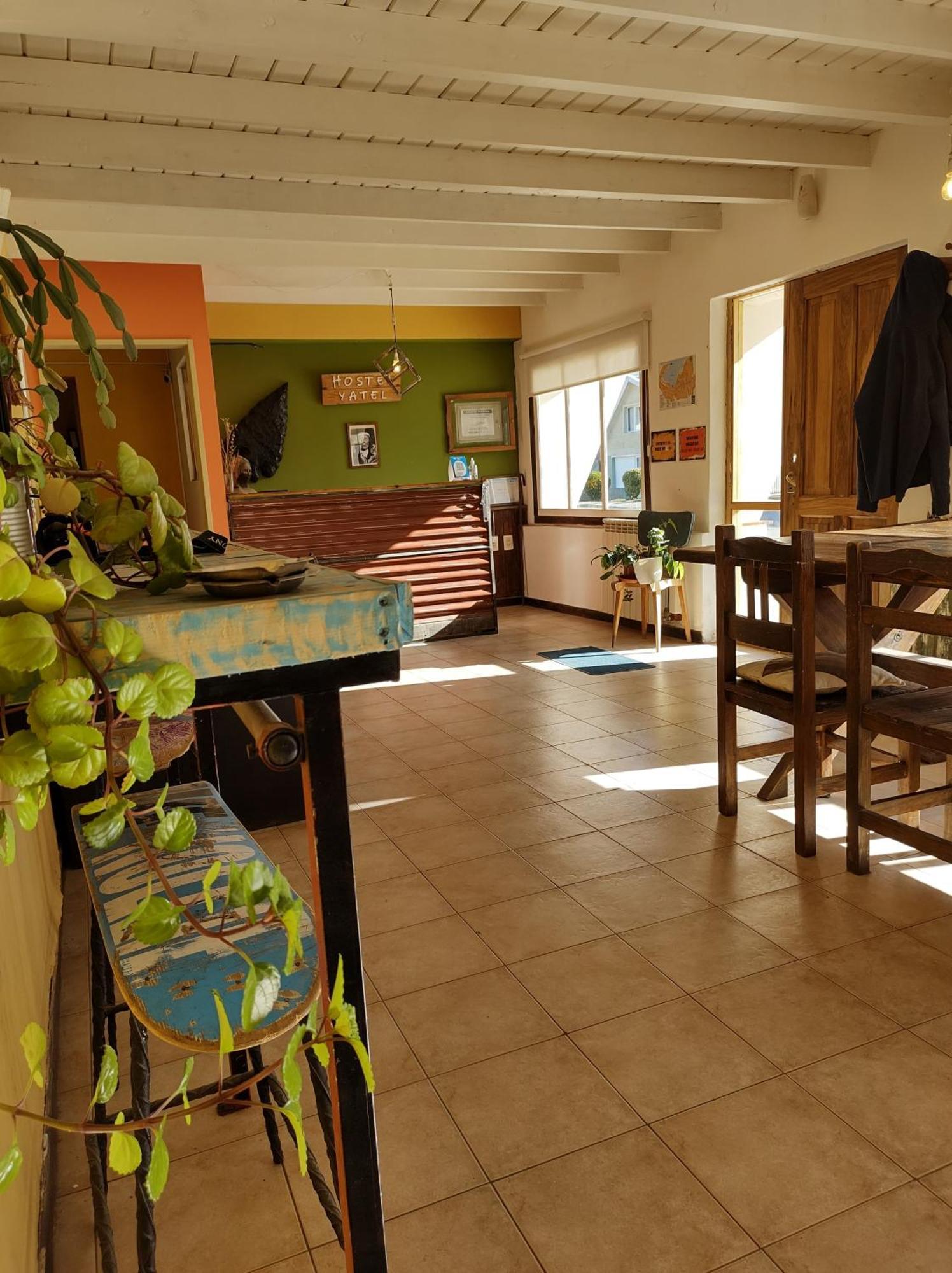Hostel Yatel El Calafate Extérieur photo